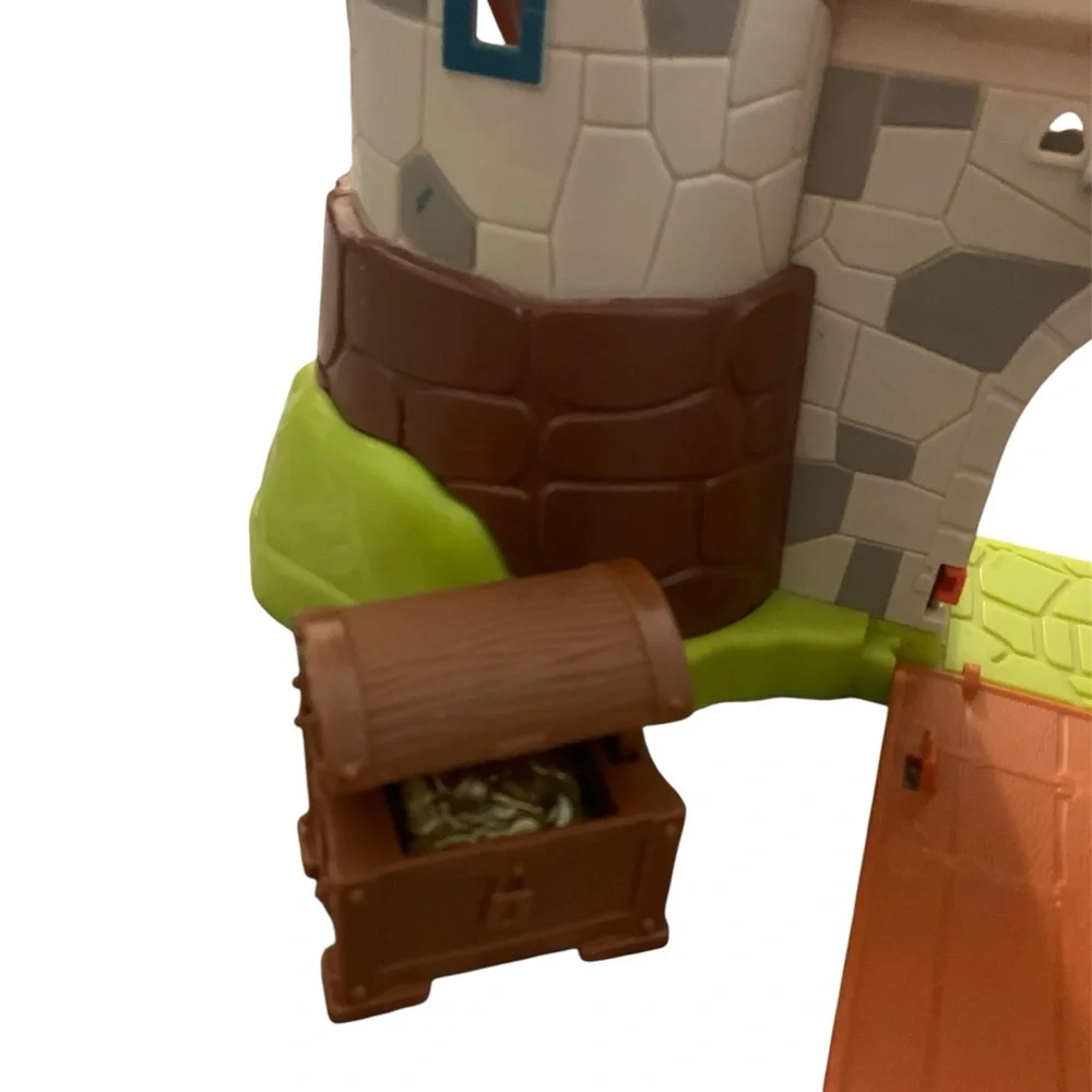 Mike The Knight Adventure Castle Playset with Figures